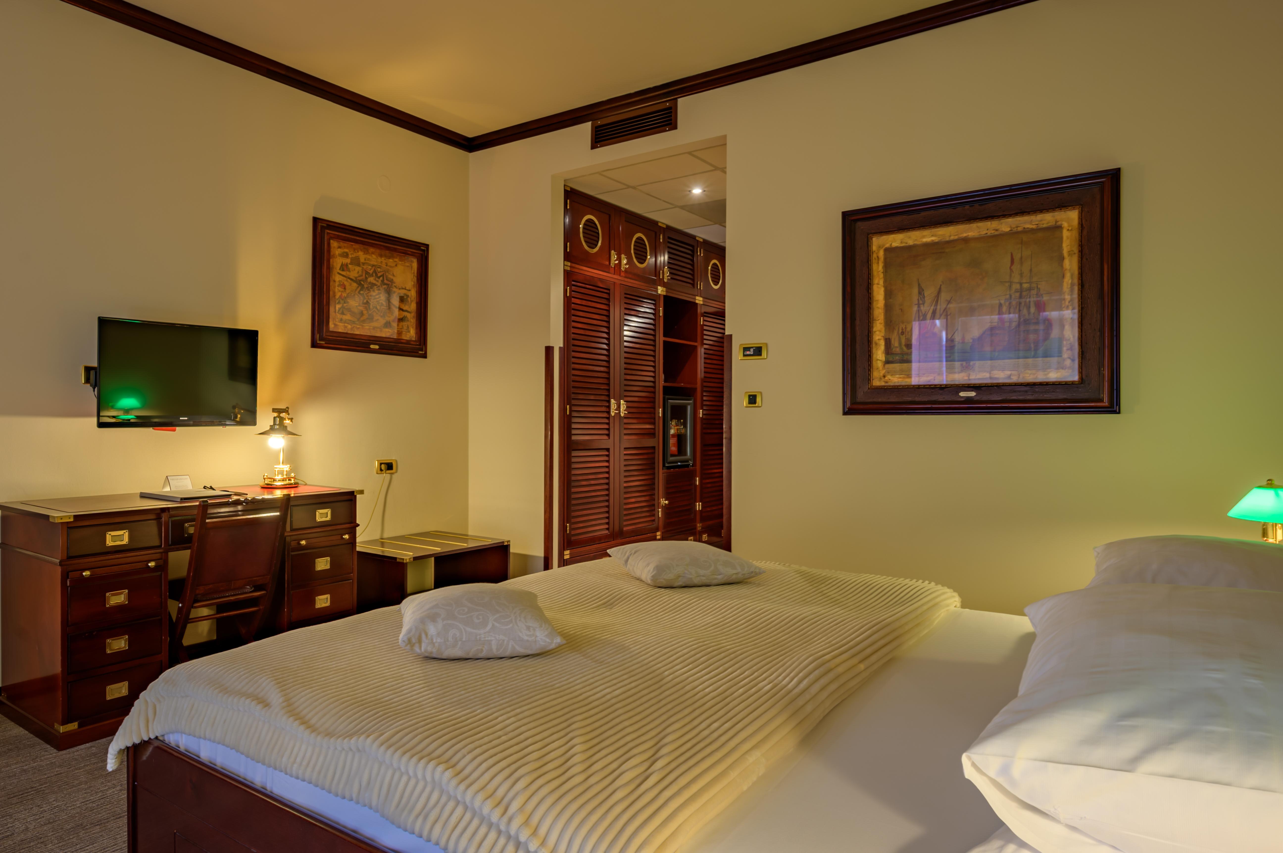 Boutique Hotel Nautica - Spa & Wellness, Free Parking, Pet Friendly Novigrad Istria エクステリア 写真