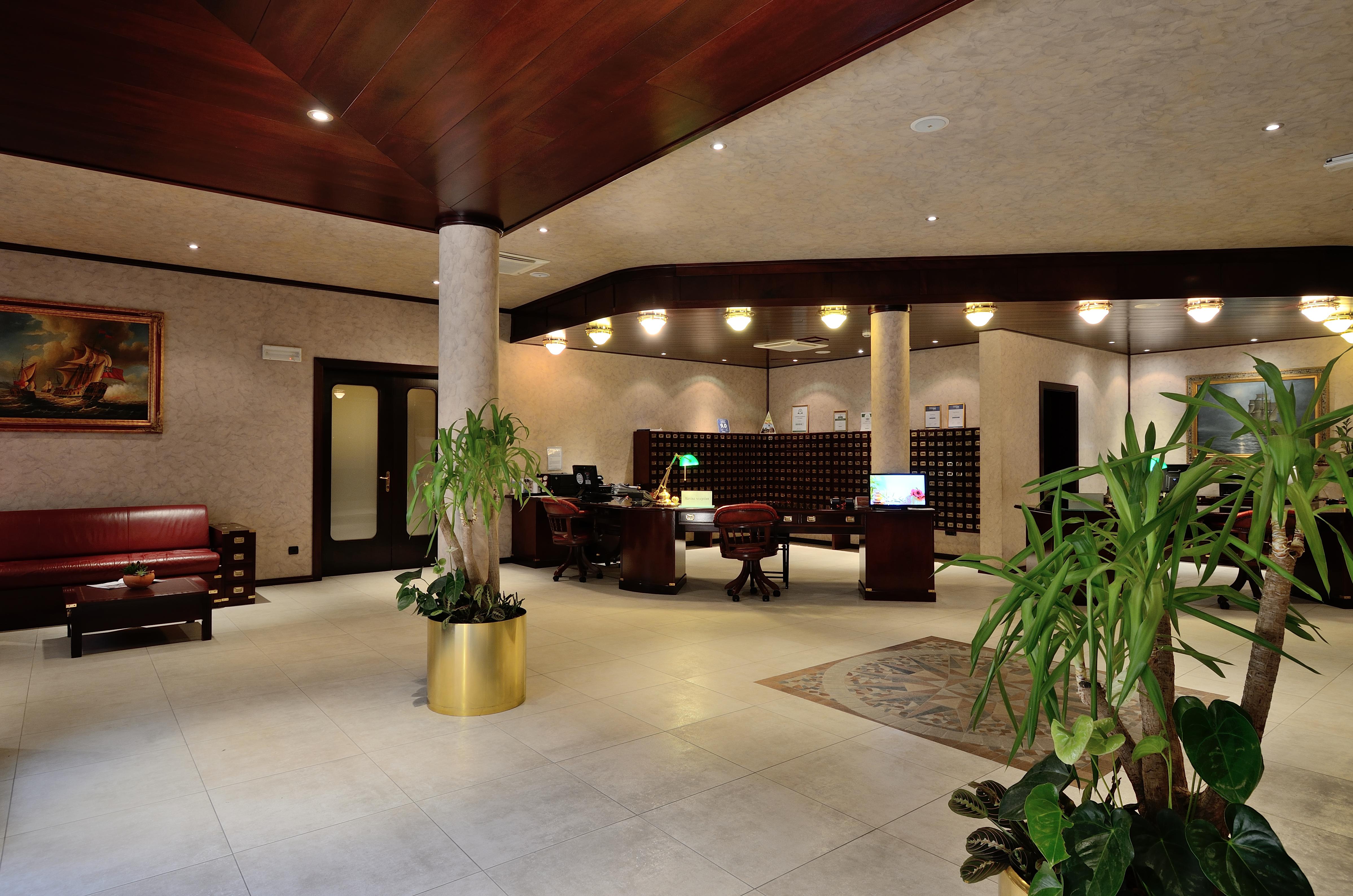Boutique Hotel Nautica - Spa & Wellness, Free Parking, Pet Friendly Novigrad Istria エクステリア 写真