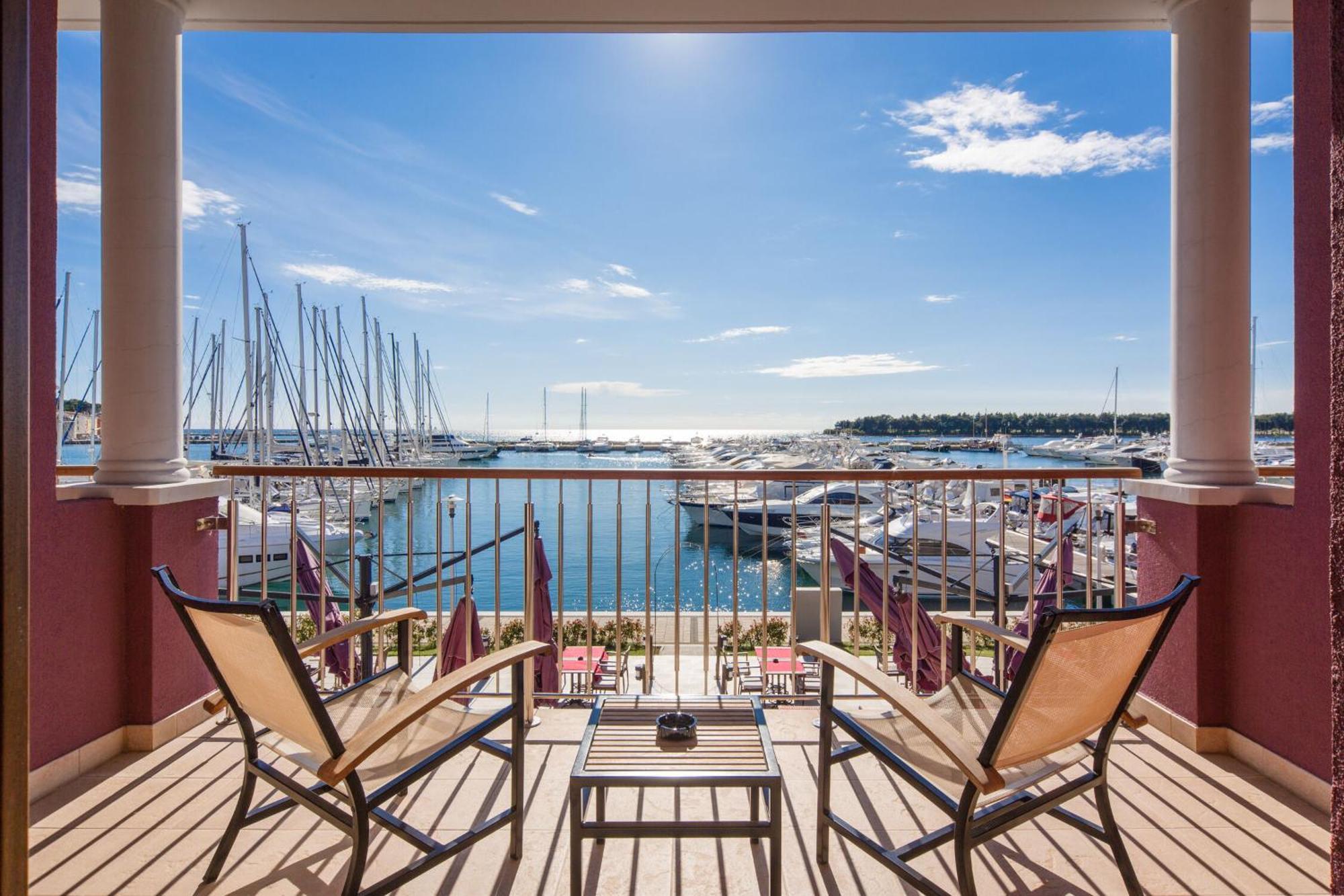 Boutique Hotel Nautica - Spa & Wellness, Free Parking, Pet Friendly Novigrad Istria エクステリア 写真