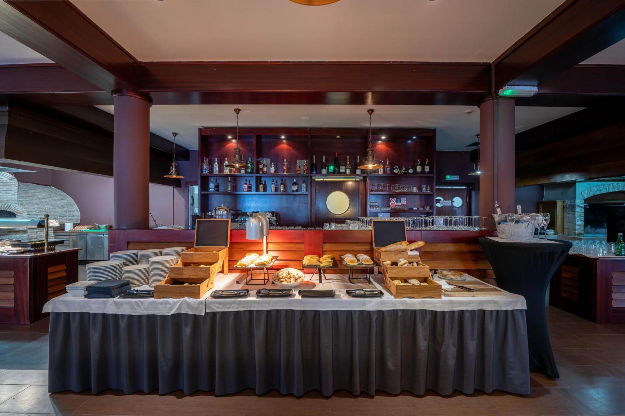Boutique Hotel Nautica - Spa & Wellness, Free Parking, Pet Friendly Novigrad Istria エクステリア 写真